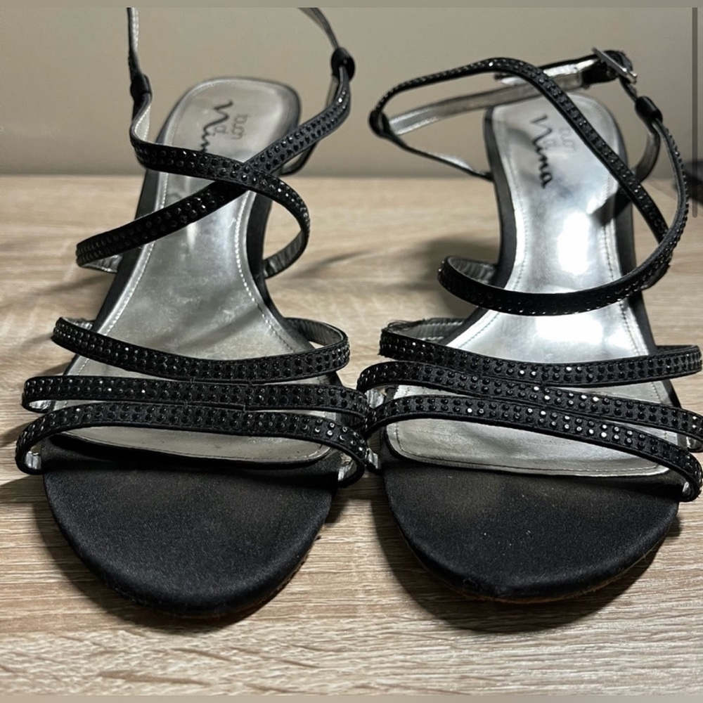 Touch of Nina Womens Black Rhinestone Strappy Adjustable Kitten Heels Size 9